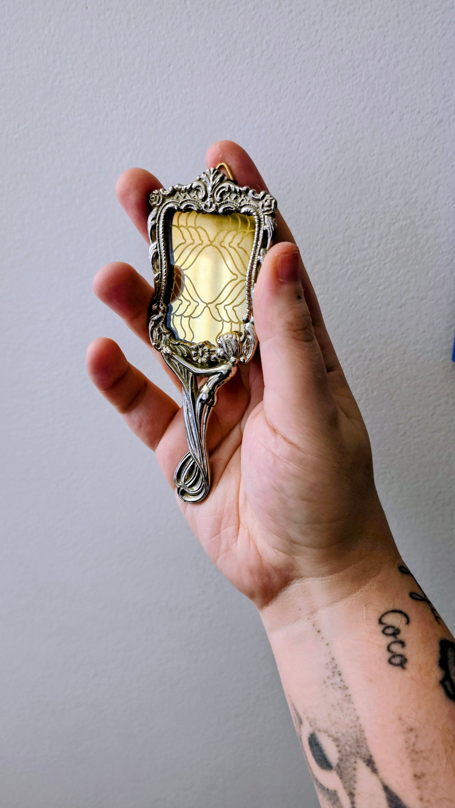 Mini Miroir décoratif gravé