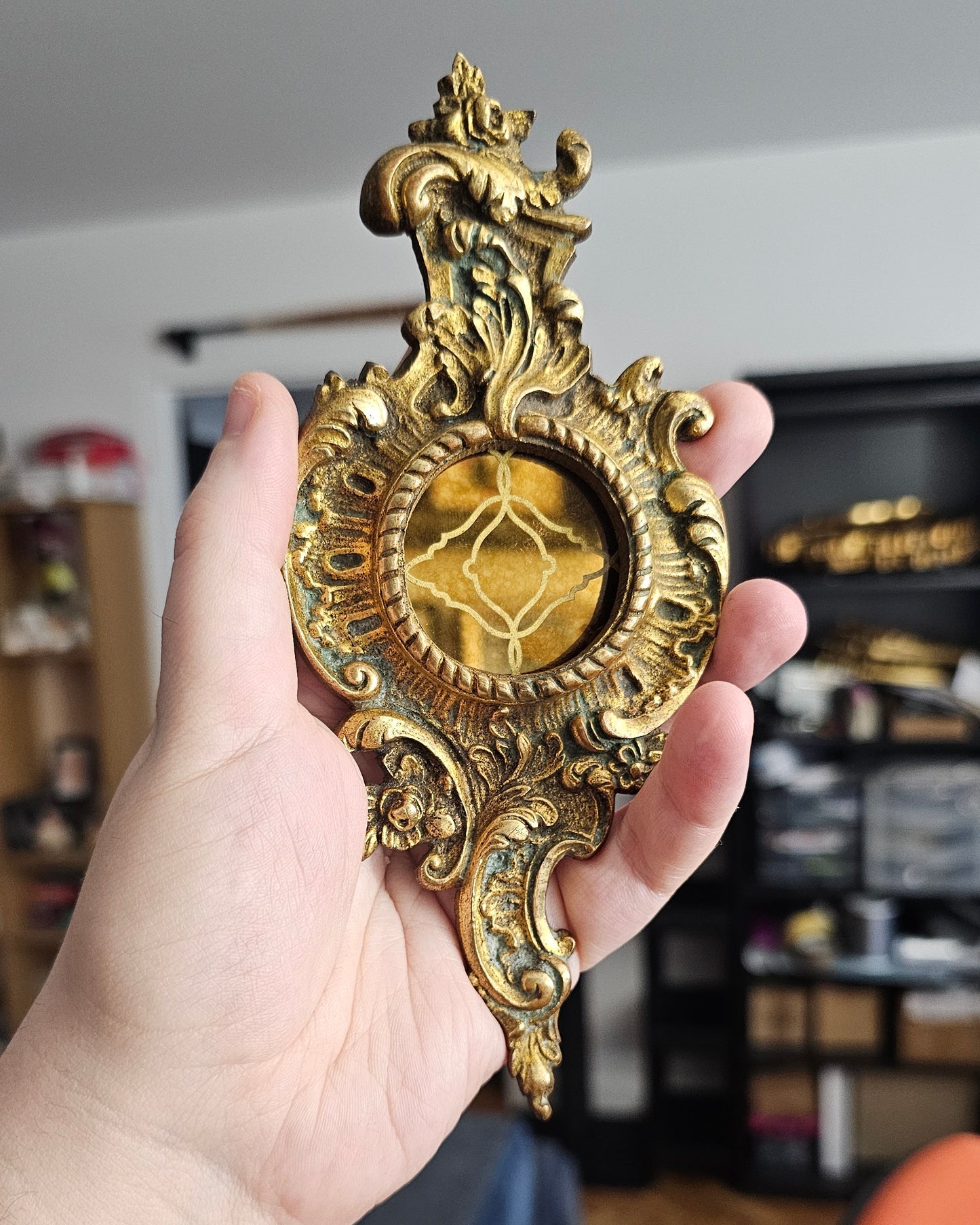 Mini Miroir décoratif gravé